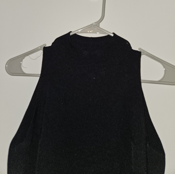 INTERMIX Long Black Top with Slit - Picture 3 of 6